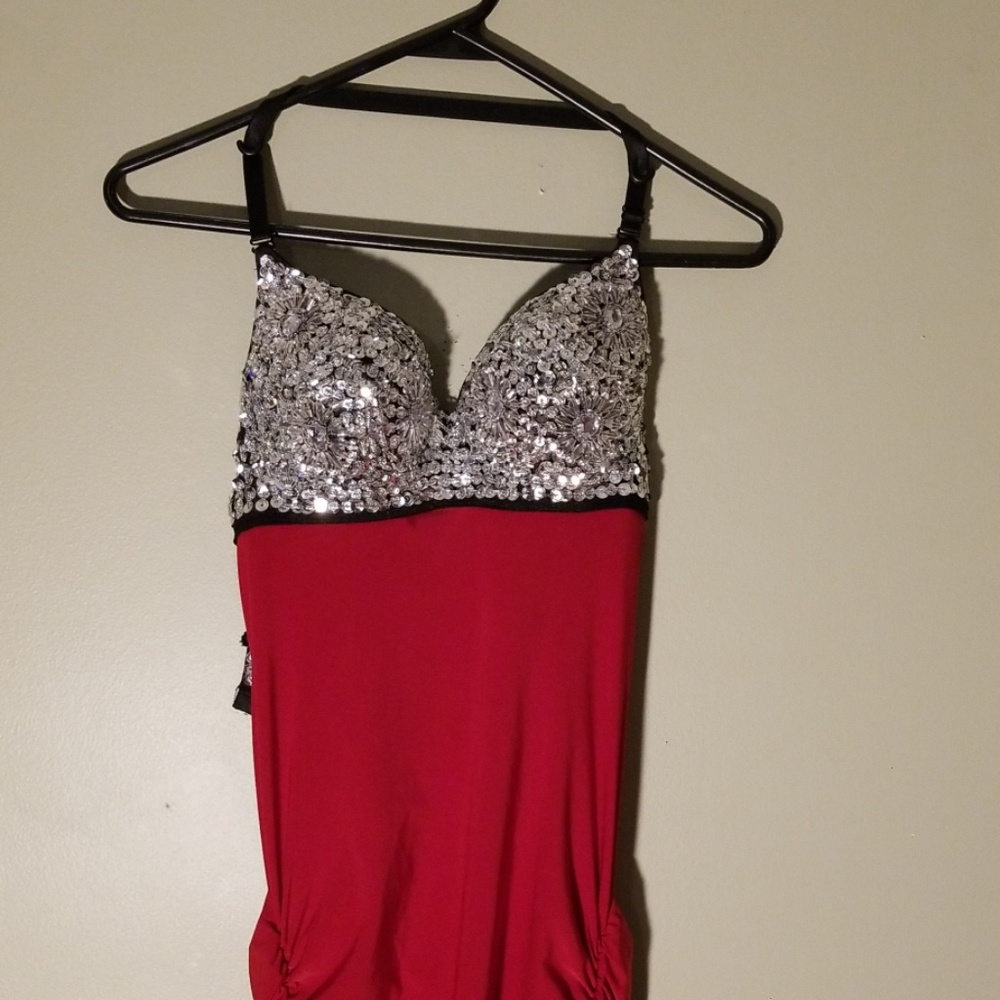 Dress - Picture 2 of 5